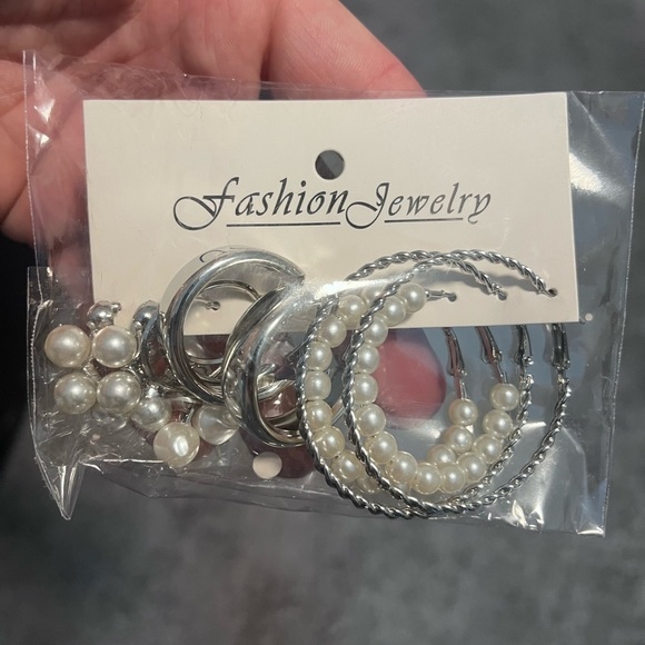 8 set of Fashion Jewelry - All 8 sets in photos - Silver Gold Plated Earrings - Picture 6 of 8